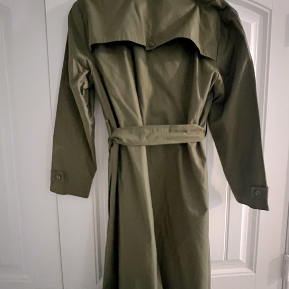 Trench Coat - Picture 7 of 9